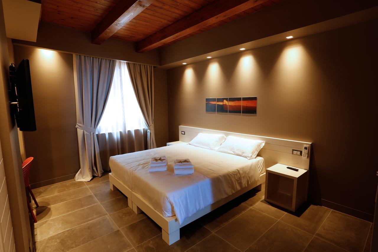 Il Casato Deluxe Rooms Scilla Ngoại thất bức ảnh