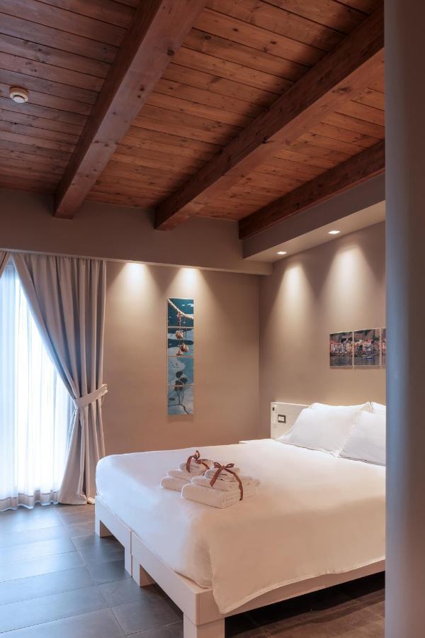 Il Casato Deluxe Rooms Scilla Ngoại thất bức ảnh